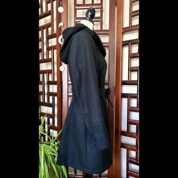 Liz Claiborne Hooded Button up Trench Coat (Size M) - Picture 5 of 9